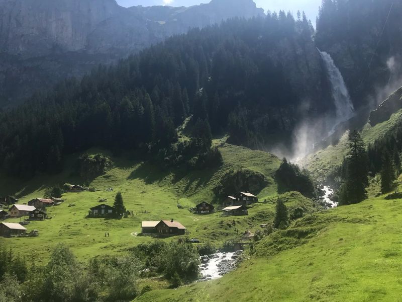 Zwei Urner Perlen: das Schächen- und das Brunnital