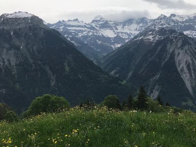 Die ganzen Glarner Alpen zu Füssen