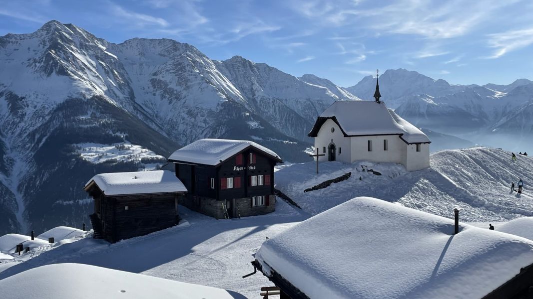 Bild von der Wandertour Gehört zu den schönsten Höhenwegen der Schweiz. Besonders im Winter.